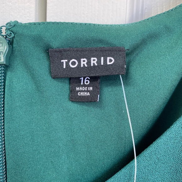 Torrid Formal Hi-Lo Forest Green Evening Gown NWT - Picture 3 of 5